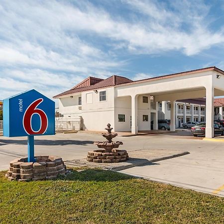Motel 6-San Marcos, Tx - North エクステリア 写真