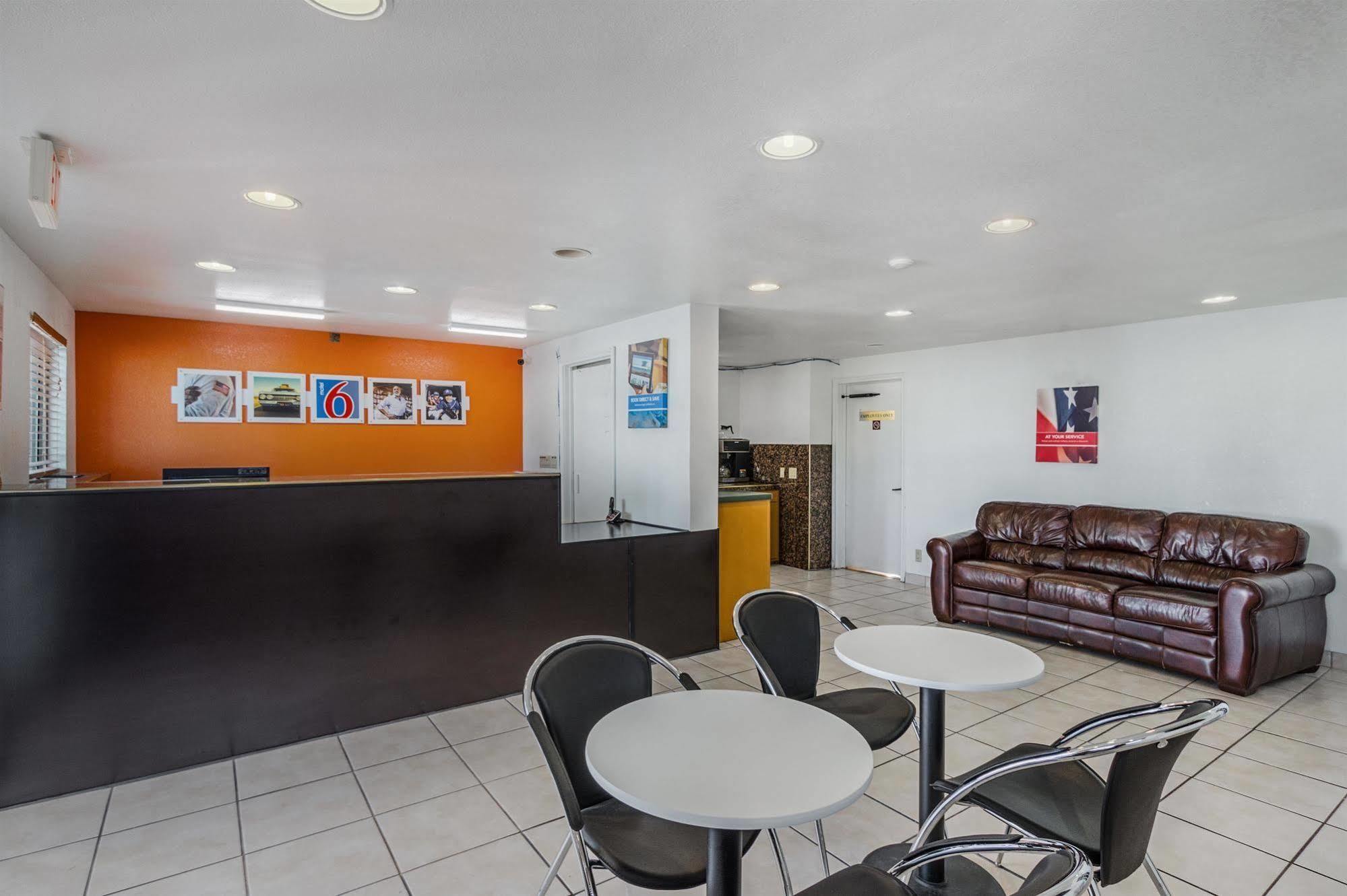 Motel 6-San Marcos, Tx - North エクステリア 写真