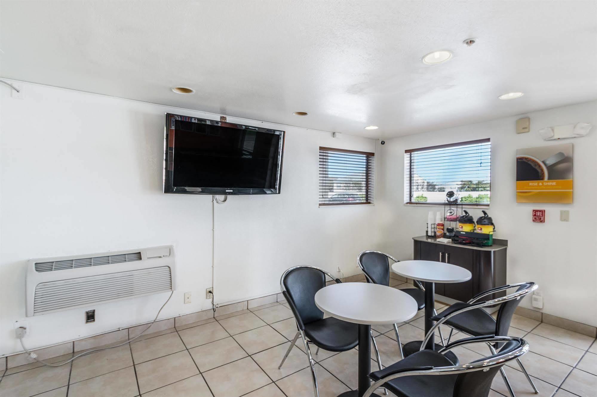 Motel 6-San Marcos, Tx - North エクステリア 写真