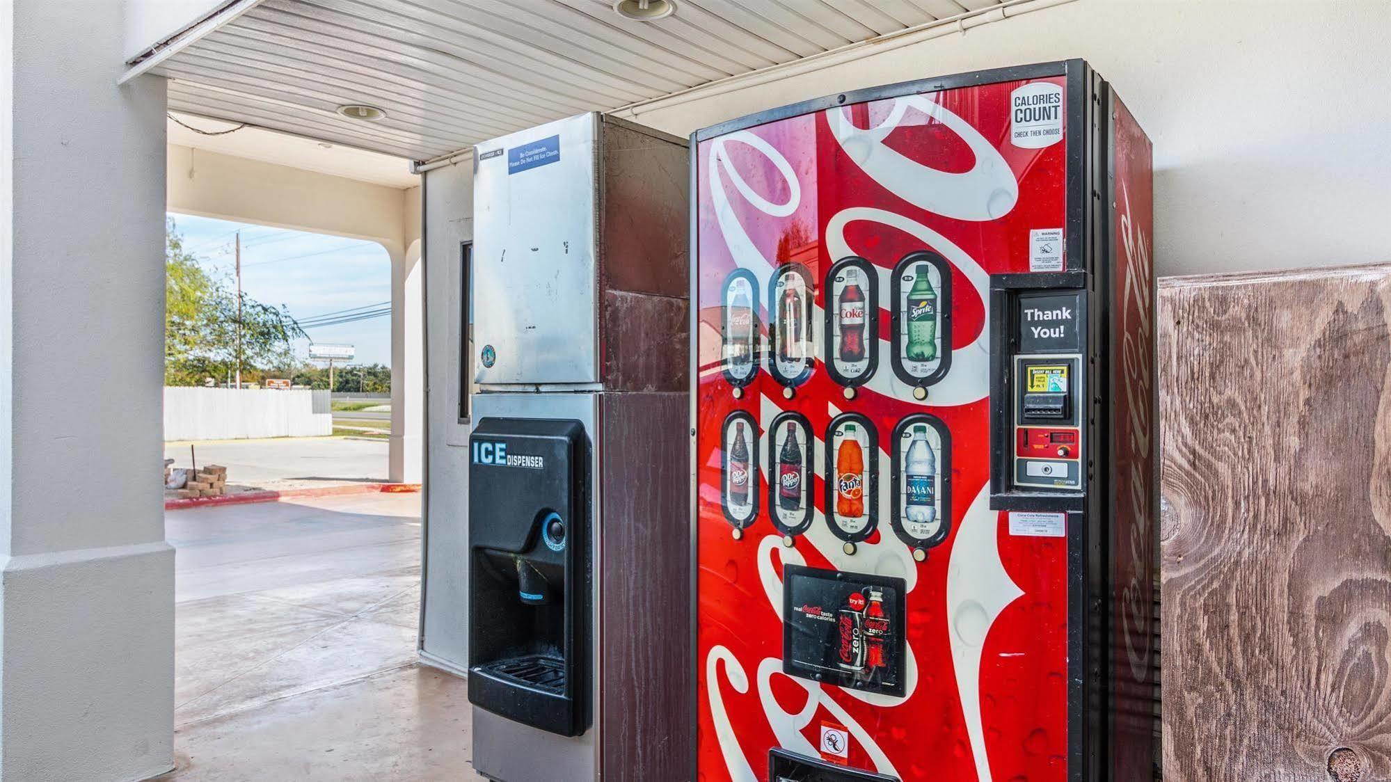 Motel 6-San Marcos, Tx - North エクステリア 写真