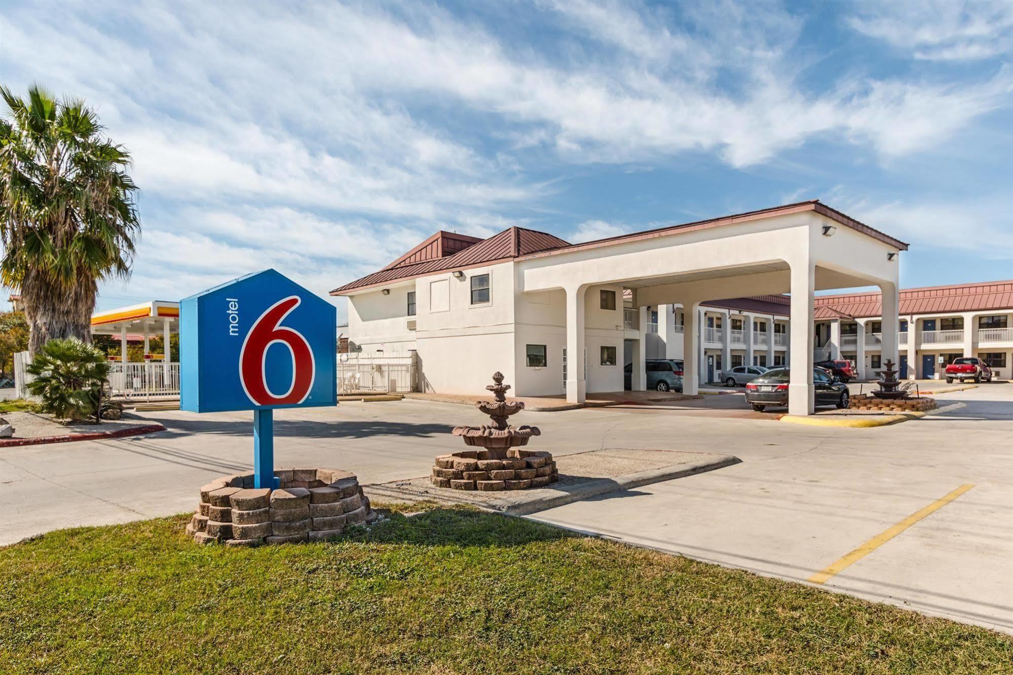 Motel 6-San Marcos, Tx - North エクステリア 写真